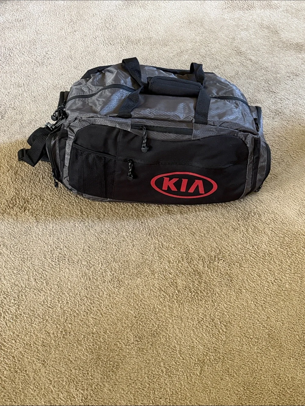 Men's Gray Travel Duffel Bag - Versatile Weekend Carry